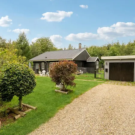 Hébergement de vacances 2 Bedroom Lovely In *